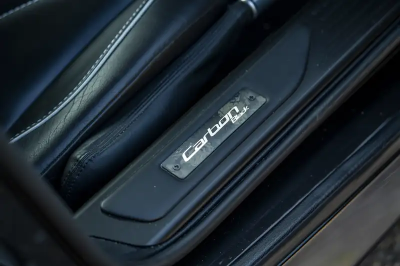 2015 Aston Martin DB9 6.0 V12 'Carbon Edition' Coupé-For Sale