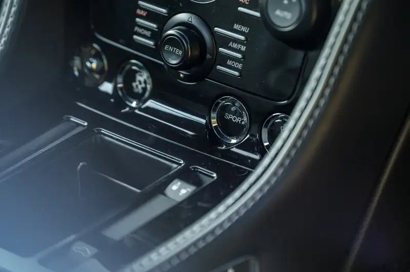 2015 Aston Martin DB9 6.0 V12 'Carbon Edition' Coupé-For Sale