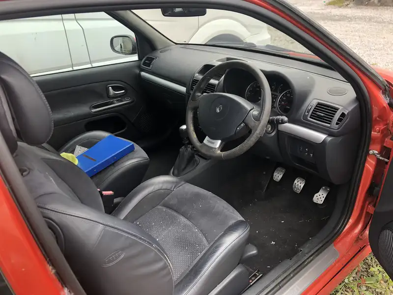 2004 Renault Clio 182 2.0 16V-For Sale