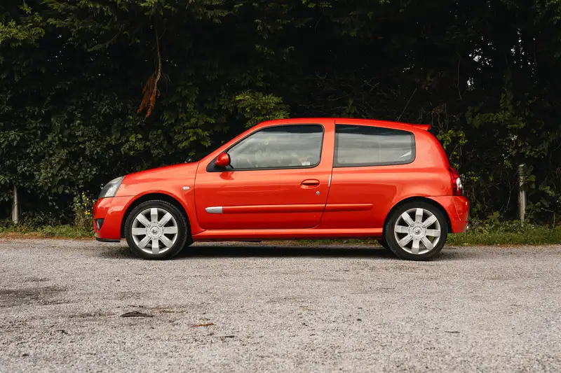 2004 Renault Clio 182 2.0 16V-For Sale