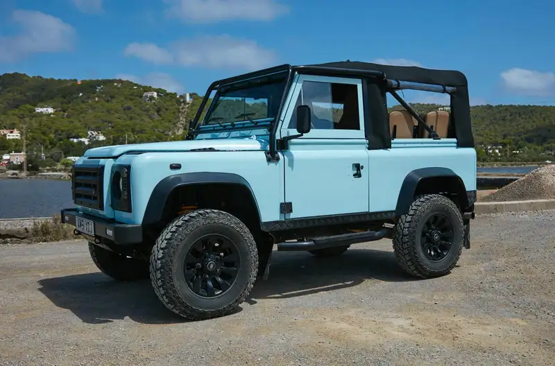 2001 Land Rover 90 3.5-Litre V8 Beach Car-For Sale