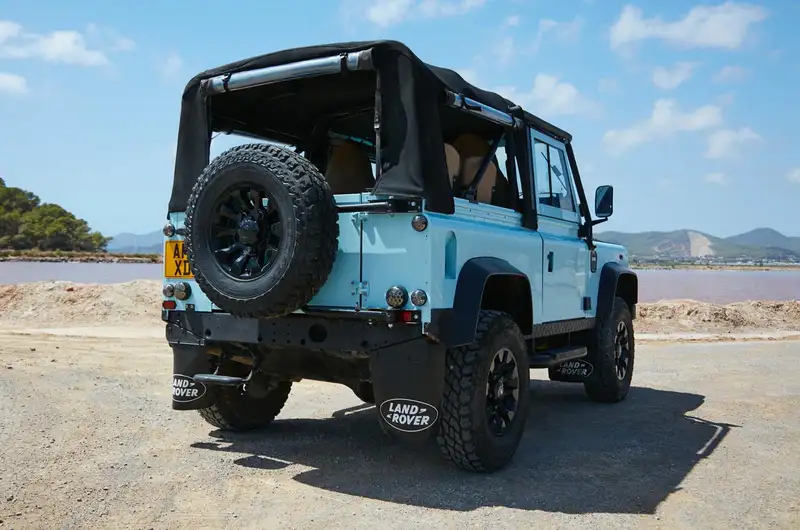 2001 Land Rover 90 3.5-Litre V8 Beach Car-For Sale