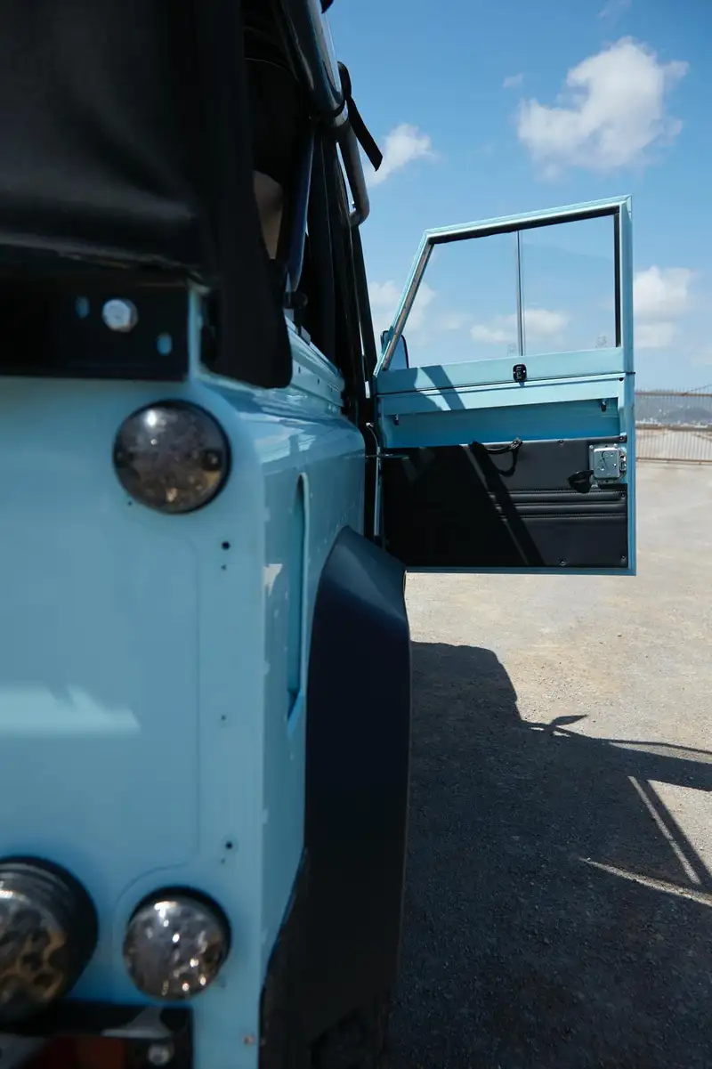 2001 Land Rover 90 3.5-Litre V8 Beach Car-For Sale