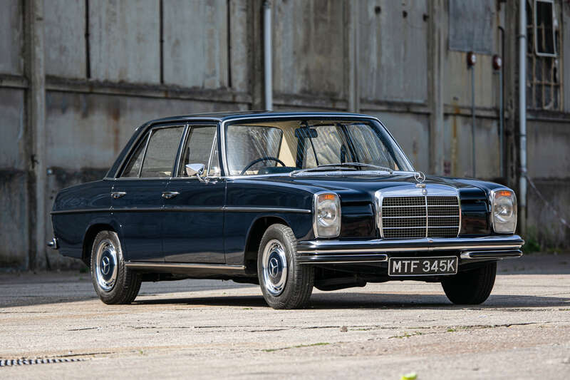 1972 Mercedes-Benz 250 Saloon...