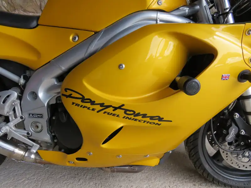 1997 Triumph T595 Daytona 955cc-For Sale