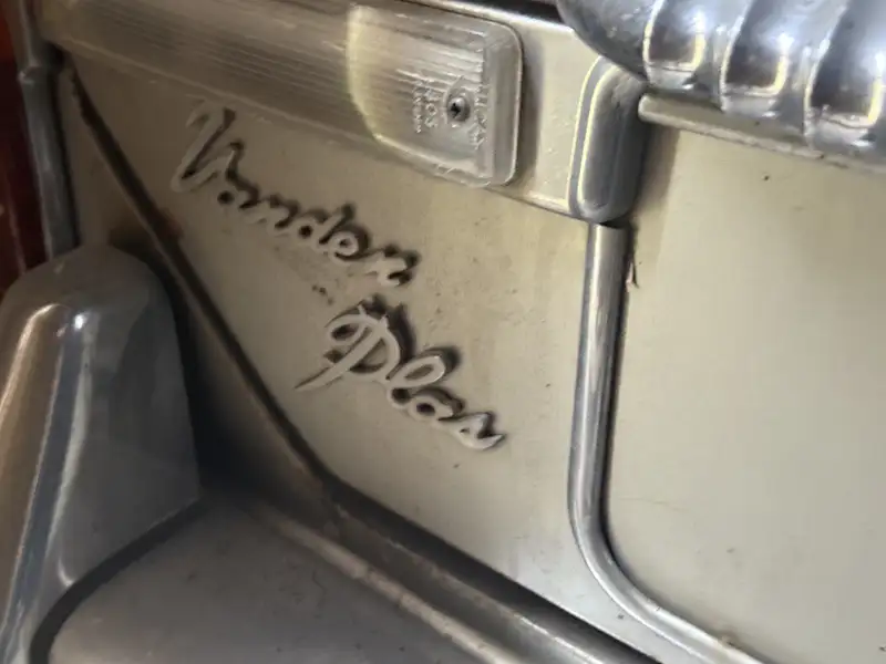 Iconic Auctioneers | 1973 Daimler Double Six Vanden Plas XJ S2 LWB