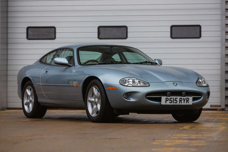 1997 Jaguar XK8 Coupé