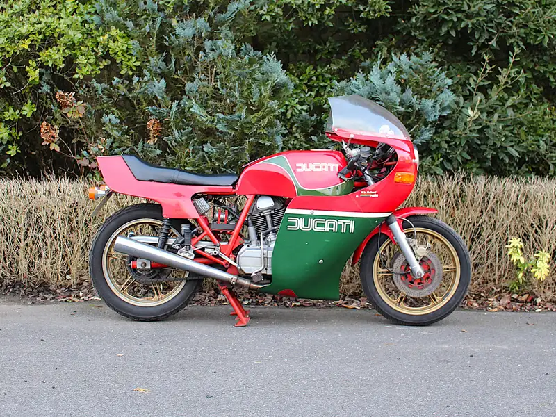 廃盤！！Track's - mogake デモ Bonhams Cars : 1986 Harley-Davidson 883cc Flat Tracker Frame no