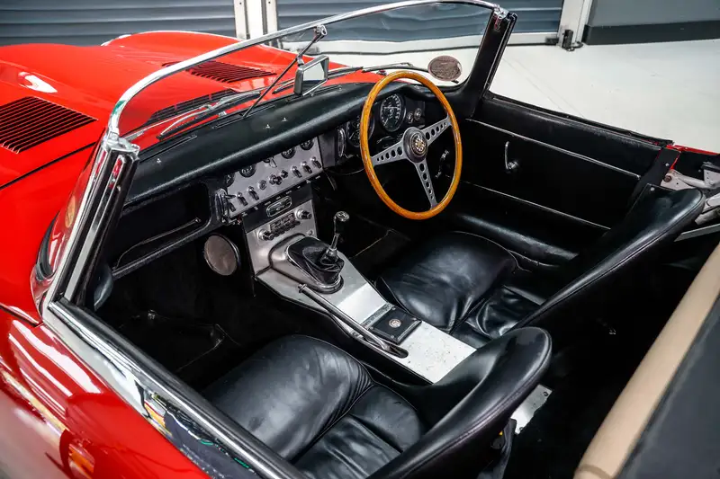 Iconic Auctioneers | 1961 Jaguar E-Type Series 1 OTS - Flat Floor