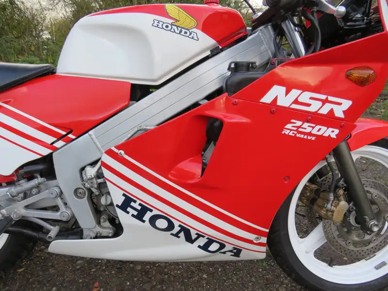 ○NSR250R/MC16 純正OP シングルシートカウル 希少未使用品 Iconic