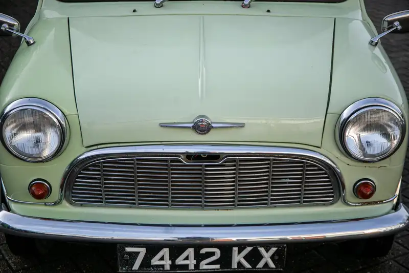 Iconic Auctioneers | 1963 Morris Mini Mk1 - to benefit Acorns