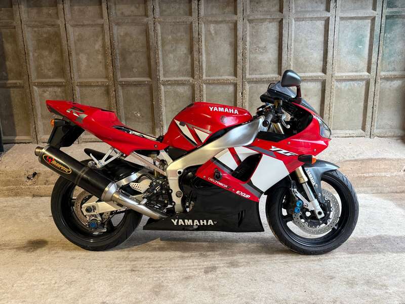 2001 YAMAHA YZF-R1