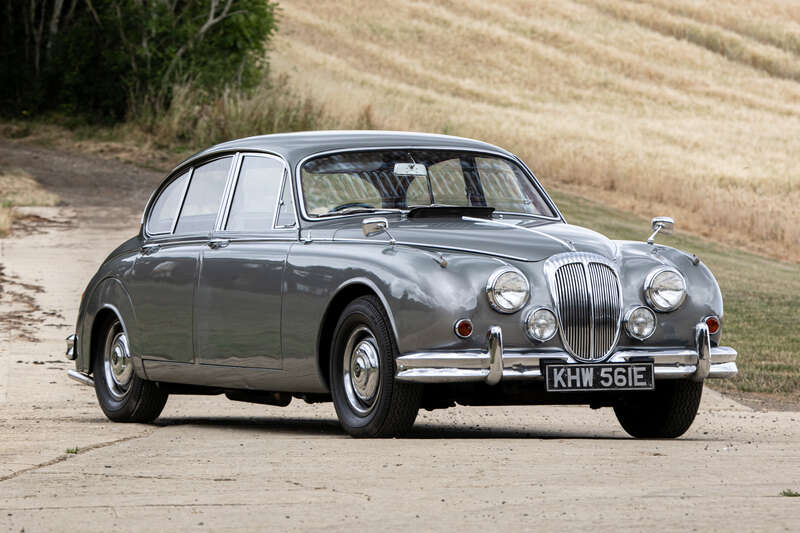 1967 Daimler 250 V8 Saloon