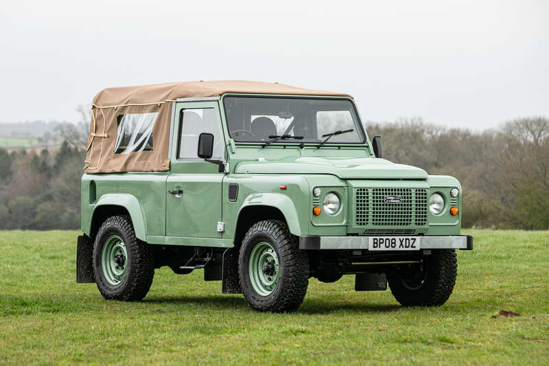 2008 Land Rover Defender 90 Her...
