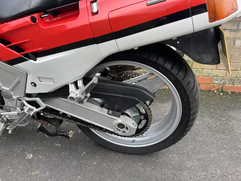 Iconic Auctioneers | 1989 Kawasaki ZX-10 (ZX1000-B1) 997cc-Sold