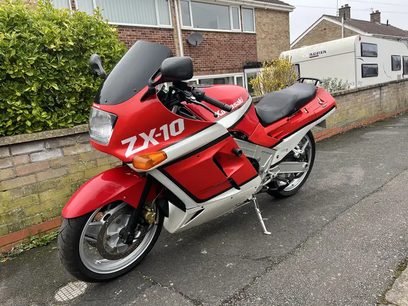 Iconic Auctioneers | 1989 Kawasaki ZX-10 (ZX1000-B1) 997cc-Sold Iconic Auctioneers | 1989 Kawasaki ZX-10 (ZX1000-B1) 997cc-Sold