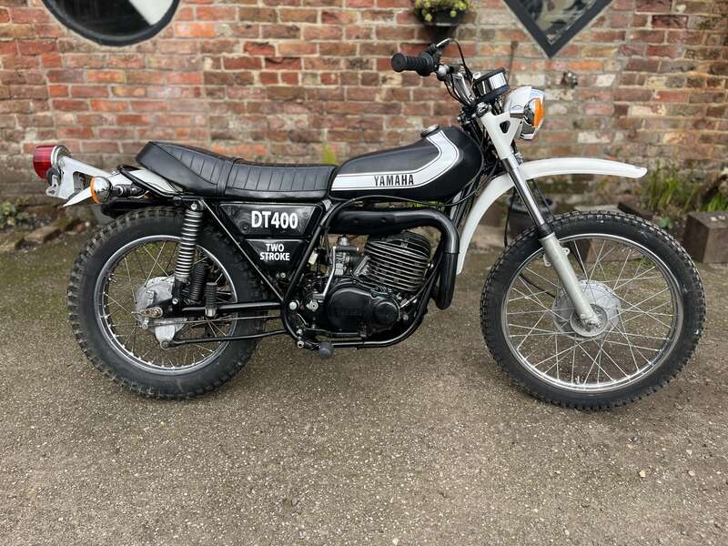 1976 YAMAHA DT400