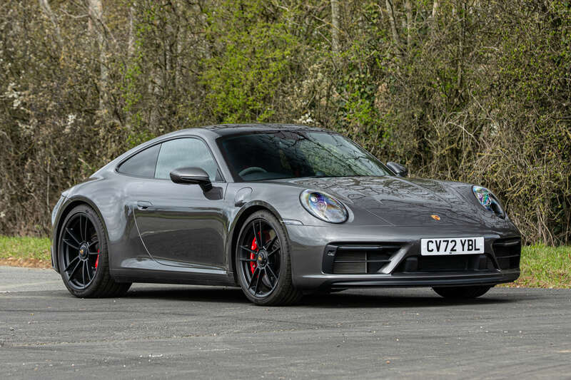 2022 Porsche 911 (992.1...