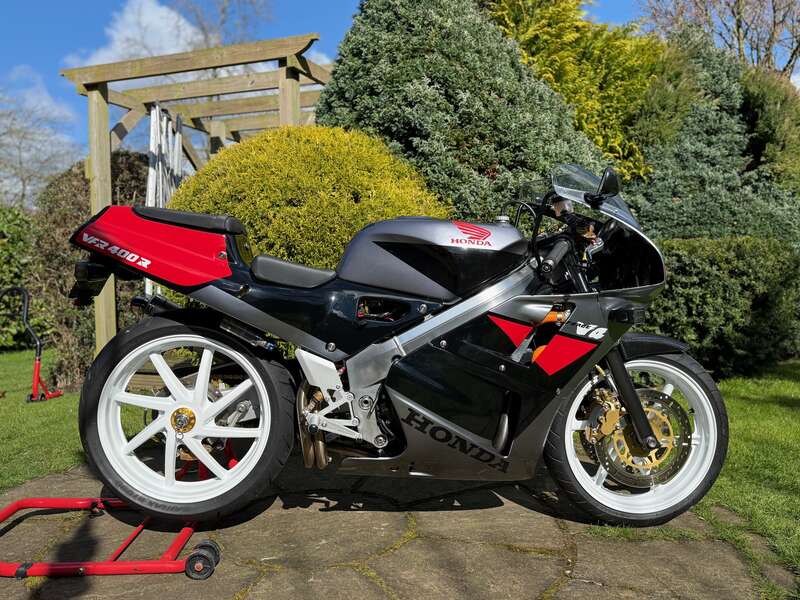 1992 HONDA VFR400RNC30