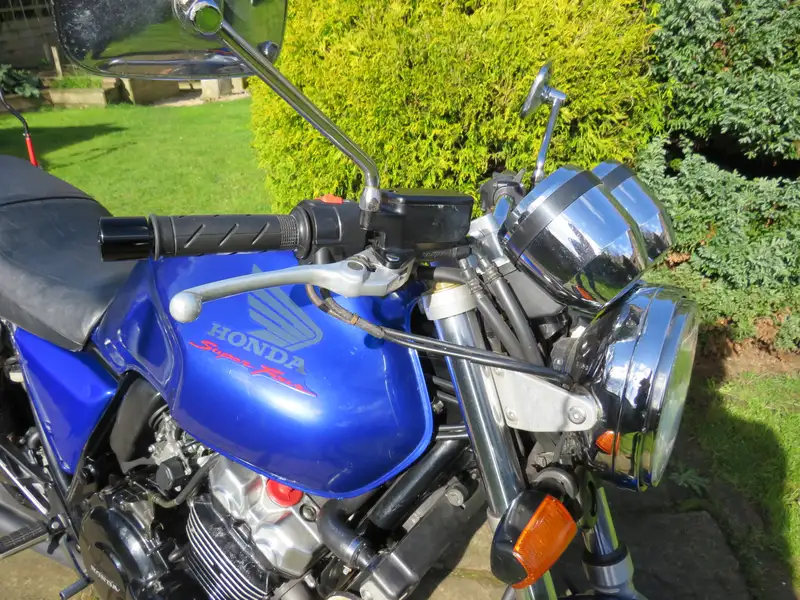 Iconic Auctioneers | 1996 Honda CB400 Super Four S 399cc-Sold