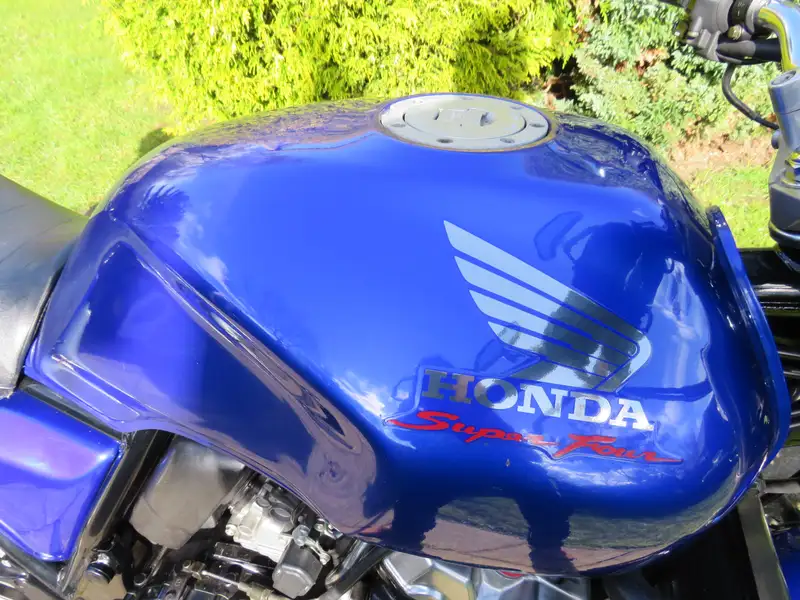Iconic Auctioneers | 1996 Honda CB400 Super Four S 399cc-Sold