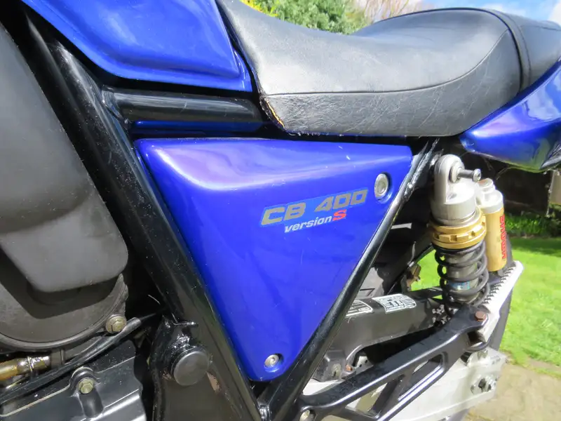 CB400 SUPER FOR タンク Iconic Auctioneers | 1996 Honda CB400 Super Four S 399cc-Sold