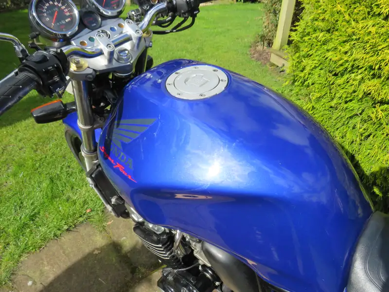 Iconic Auctioneers | 1996 Honda CB400 Super Four S 399cc-Sold