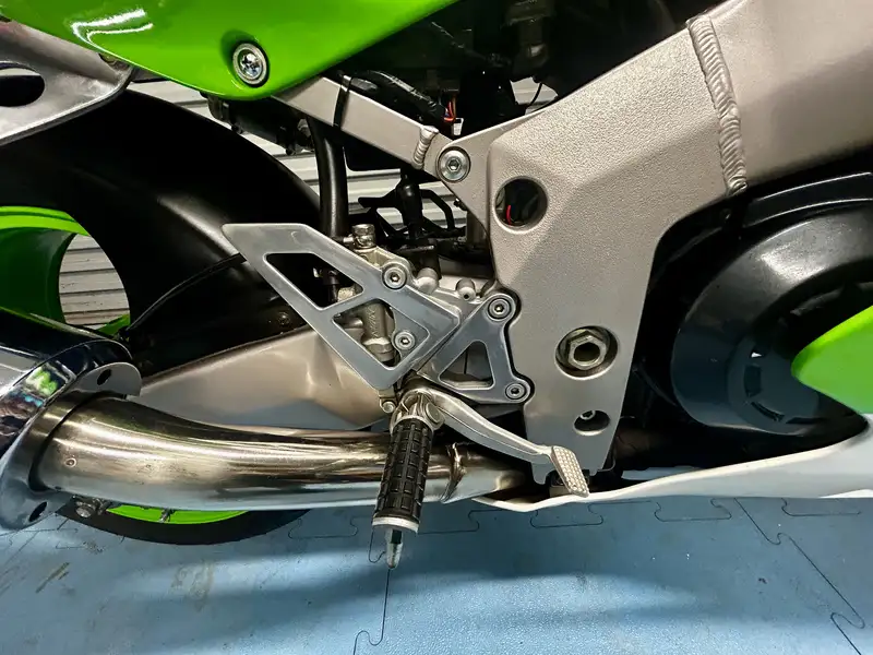 Iconic Auctioneers | 1997 Kawasaki ZXR750R K1 749cc-Sold