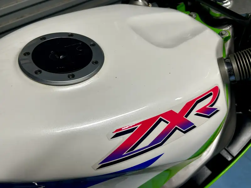 Iconic Auctioneers | 1997 Kawasaki ZXR750R K1 749cc-Sold