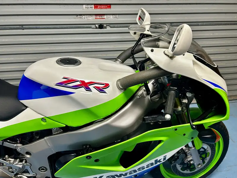 Iconic Auctioneers | 1997 Kawasaki ZXR750R K1 749cc-Sold