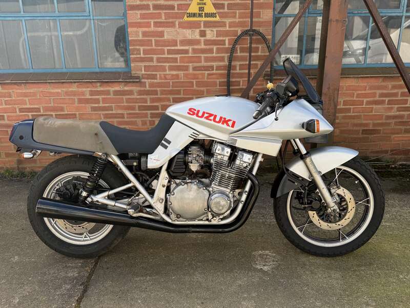1983 SUZUKI GSX1100SZ KATANA