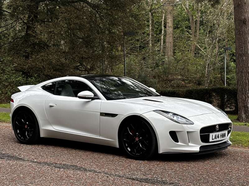 2014 JAGUAR F-TYPE COUPÉ