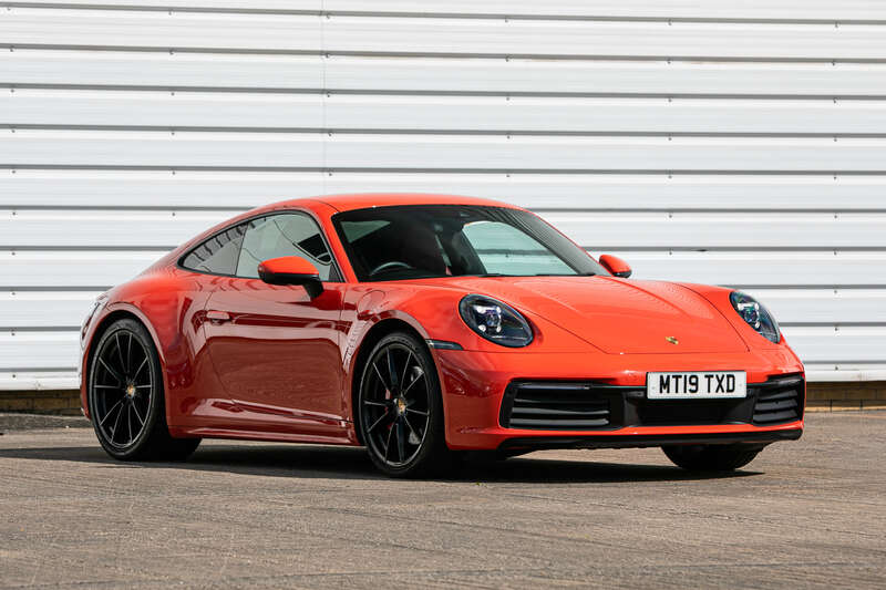 2019 Porsche 911 (992.1) Carrera 4...