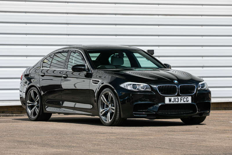 2013 BMW M5 4.4 V8 Saloon