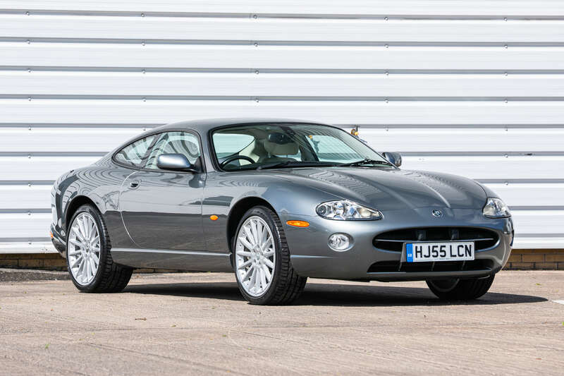 2006 Jaguar XK8 4.2 (X100)