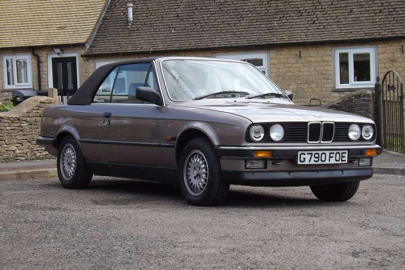 1989 BMW 320i Convertible (E30)...