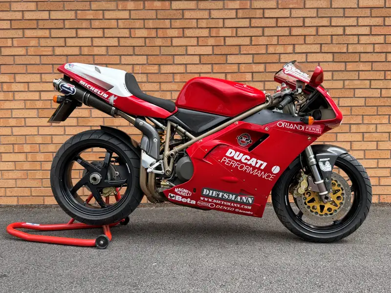 For Sale | 2000 Ducati 916 Carl Fogarty Replica 996cc-For Sale