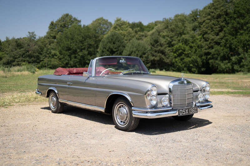1965 Mercedes-Benz 300SE (W112)...