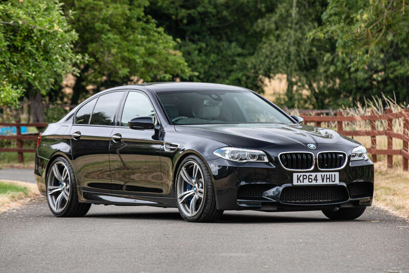 2014 BMW M5 (F10) 4.4-Litre V8