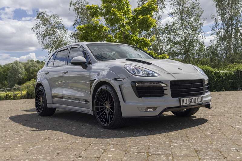2010 Porsche Cayenne Turbo 4.8...