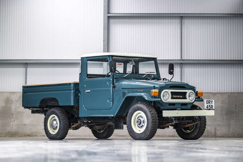 1976 Toyota Land Cruiser FJ45 Pi...