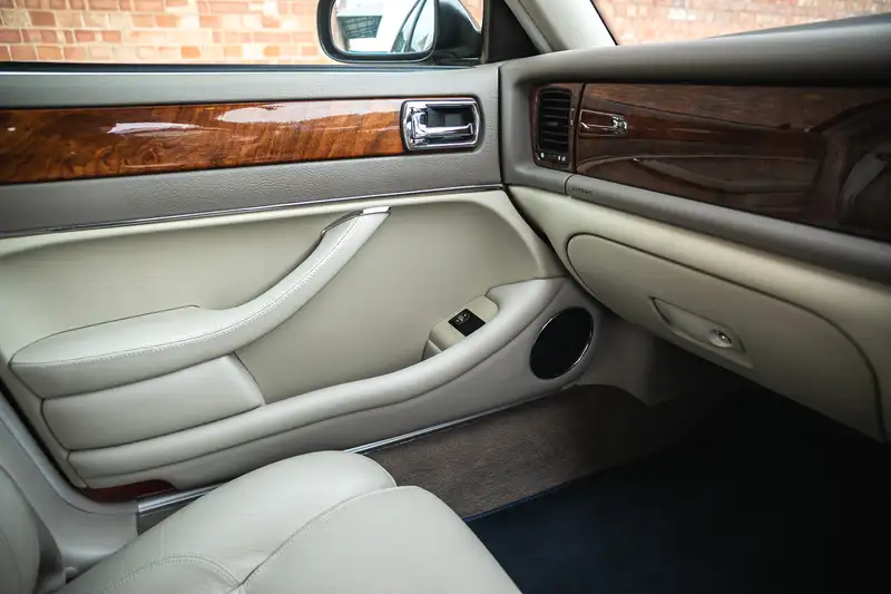 1996 Jaguar XJ6 3.2 Executive - 17,711 Miles-Sold