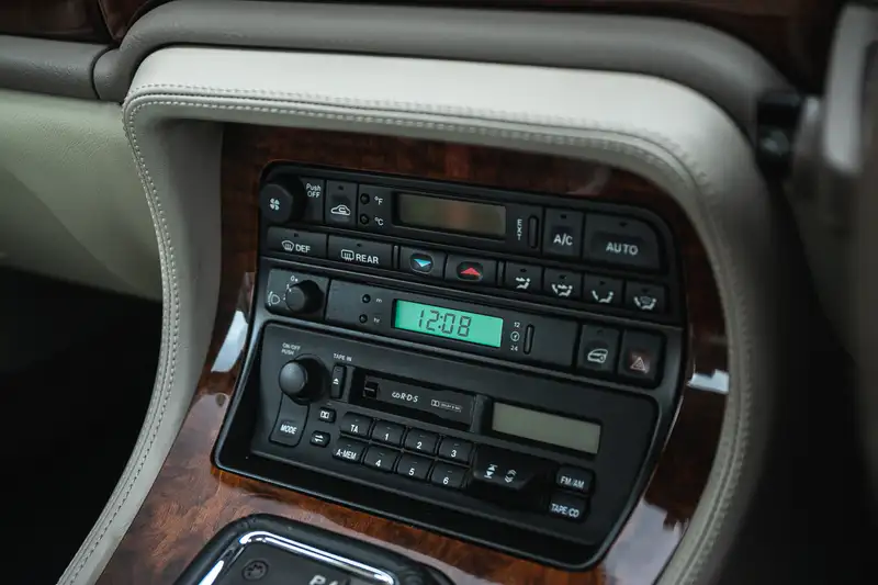 1996 Jaguar XJ6 3.2 Executive - 17,711 Miles-Sold