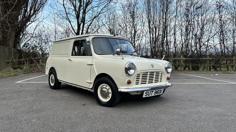 1981 Leyland Mini Van 95L -Sold
