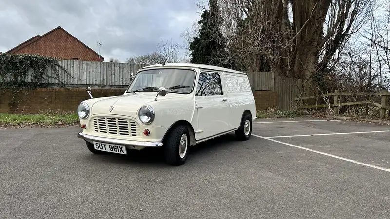 1981 Leyland Mini Van 95L -Sold