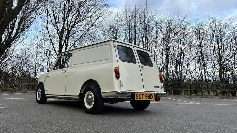 1981 Leyland Mini Van 95L -Sold