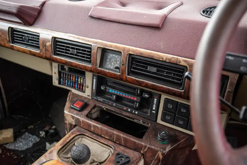 1987 Range Rover EFi Auto Wood & Pickett-Sold