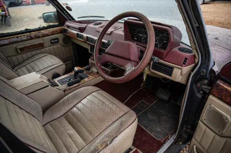 1987 Range Rover EFi Auto Wood & Pickett-Sold