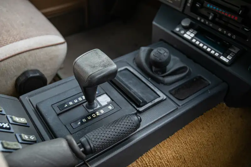 1985 Range Rover EFi Auto-Sold
