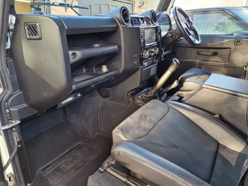 2016 Land Rover Defender 110TD D/C-For Sale